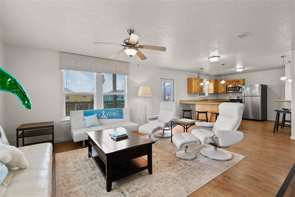406 Sea Shell, Surfside Beach, TX 77541