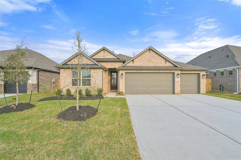 1541 Apache Heights DR, Dayton, TX 77535