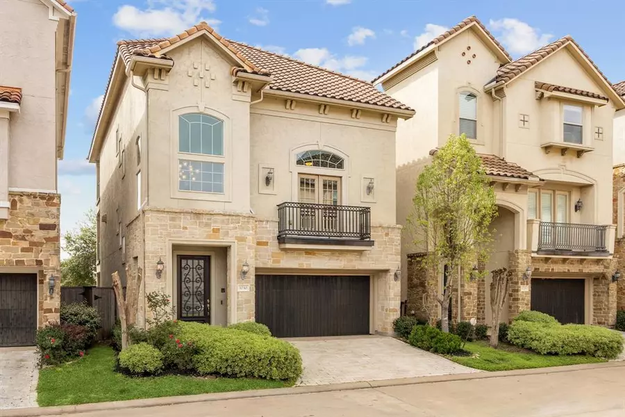 1030 Old Oyster TRL, Sugar Land, TX 77478