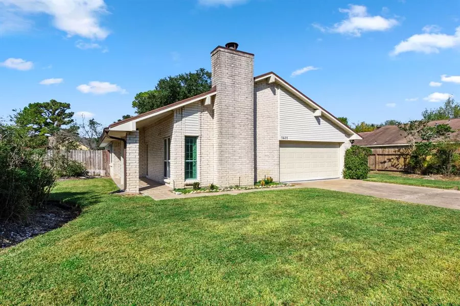 7607 Ashmole LN, Houston, TX 77088