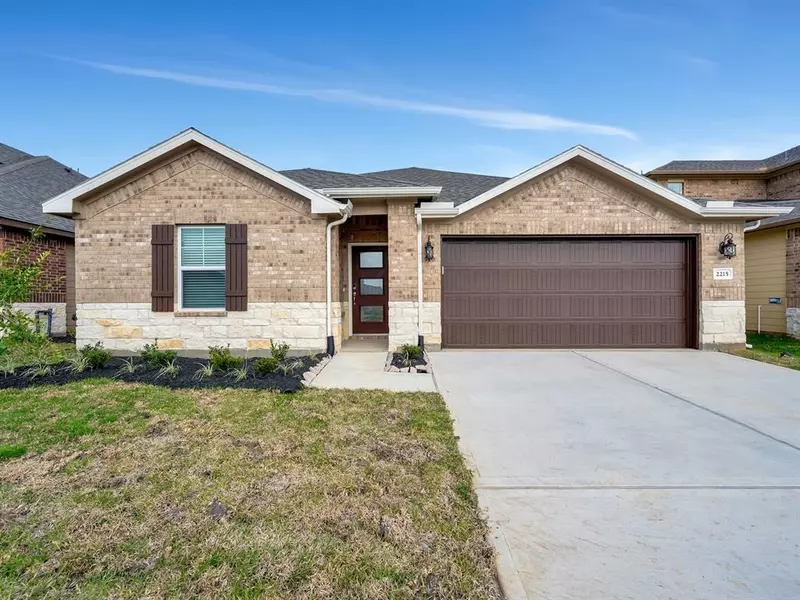 2215 Cherryvale DR, Tomball, TX 77375