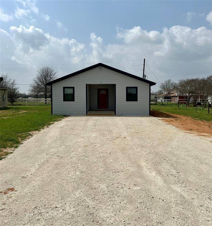 9678 I 10 Frontage RD #4, Sealy, TX 77474