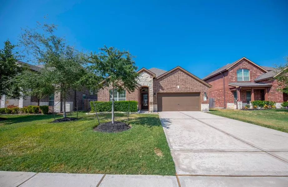 2708 Kaman LN, Pearland, TX 77581