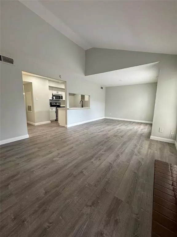 7200 T C Jester BLVD #3901, Houston, TX 77008