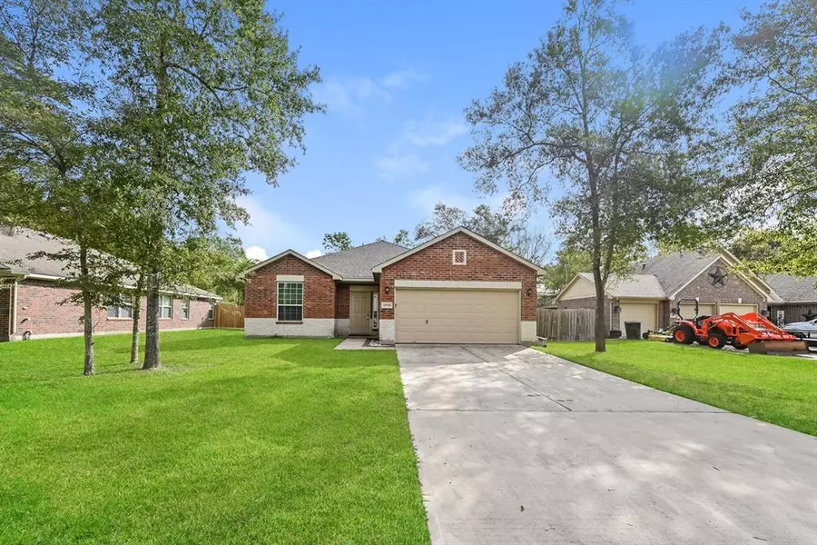 15914 Challenger DR, Crosby, TX 77532