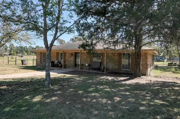 28517 Joseph RD, Hockley, TX 77447