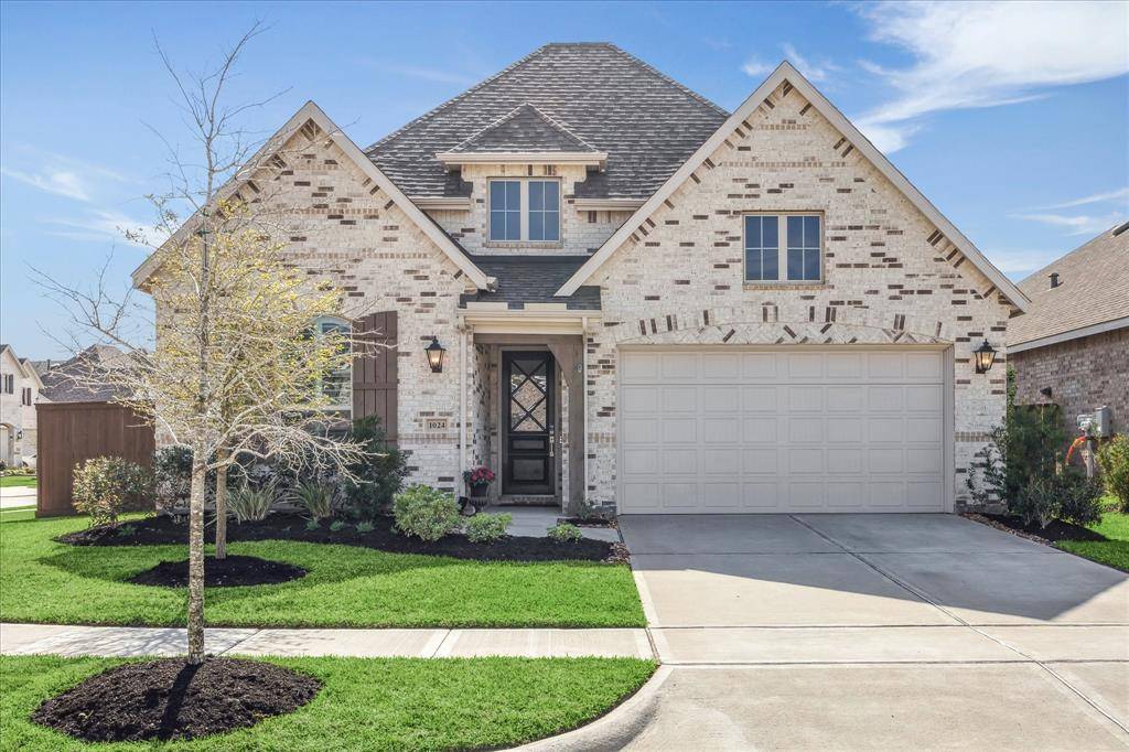 1024 Goose Creek ST, Webster, TX 77598