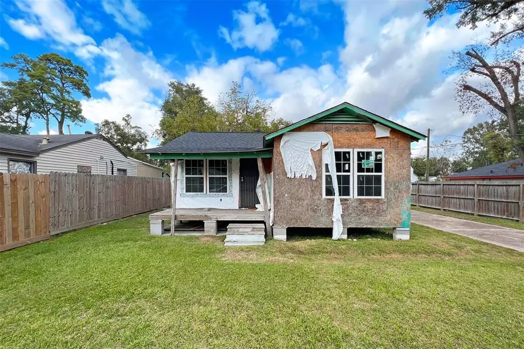 Houston, TX 77028,7213 W Knoll ST