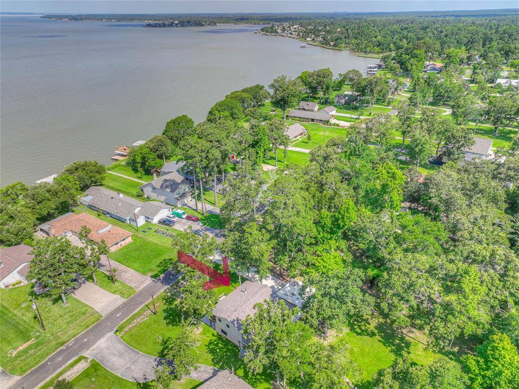 Onalaska, TX 77360,517 Lakeview Harbor