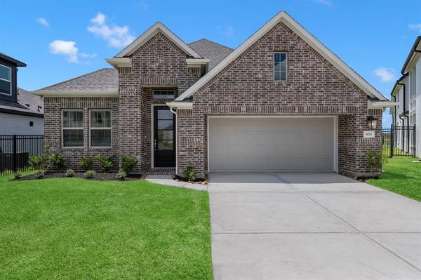 1521 Apache Heights DR, Dayton, TX 77535