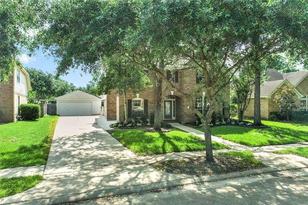 3106 Autumn Leaf DR, Friendswood, TX 77546