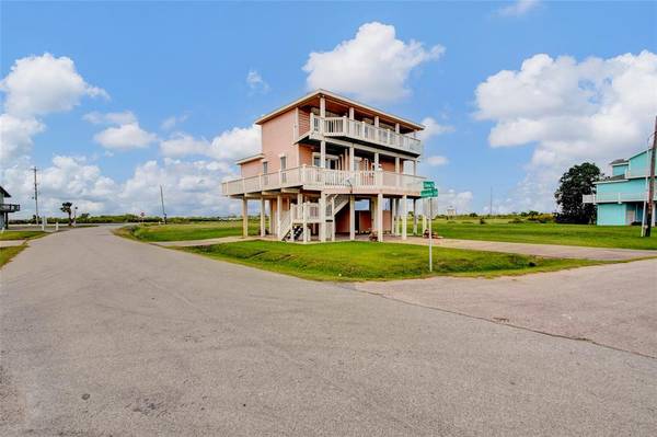 Crystal Beach, TX 77650,3101 Diane ST