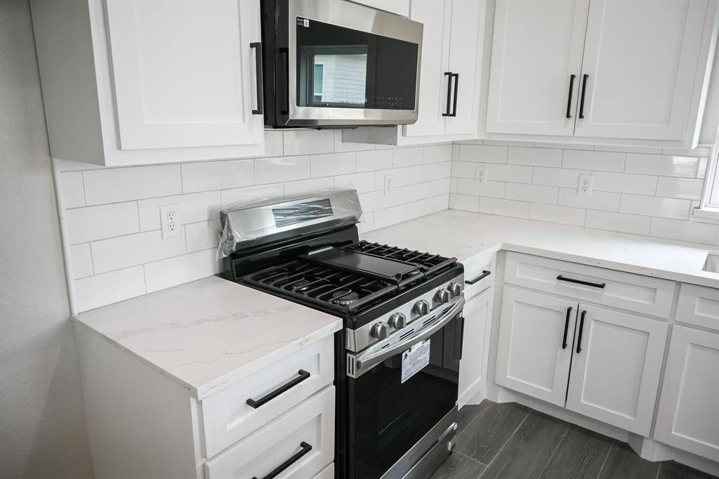 La Porte, TX 77571,11194 Fieldcrest Drive