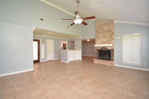 3 N Heights ST, La Marque, TX 77568