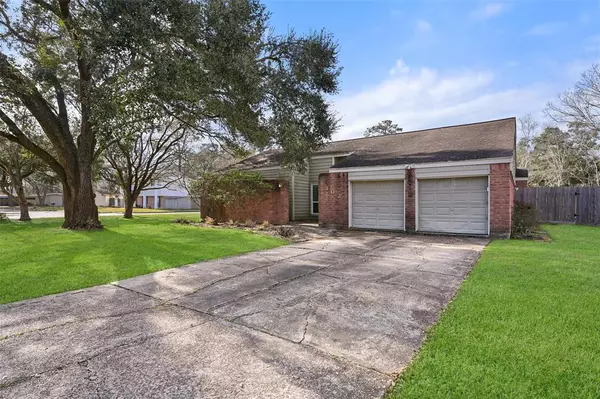 Friendswood, TX 77546,302 Colonial DR