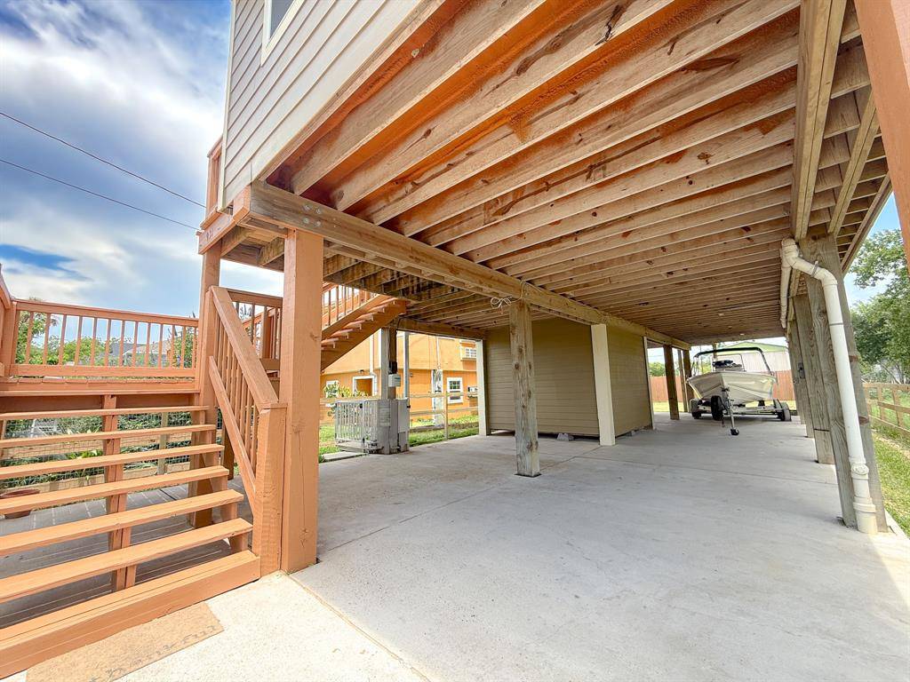 Dickinson, TX 77539,931 12th ST