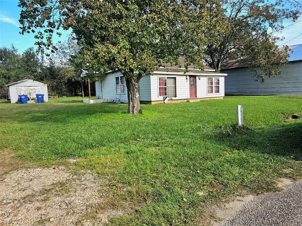 Eagle Lake, TX 77434,422 W Main ST