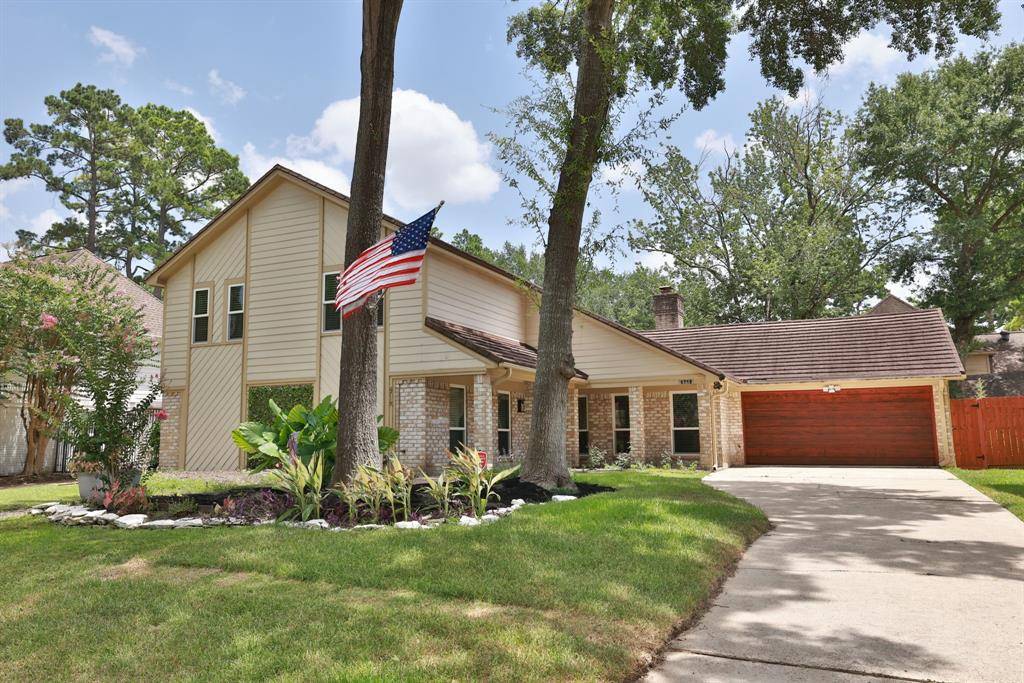 6719 Ashmore DR, Houston, TX 77069