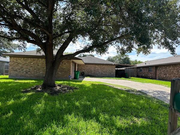 1203 Sagebrush TRL, Baytown, TX 77521