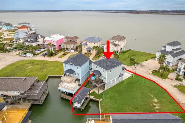 1543 Windsong WAY, Tiki Island, TX 77554