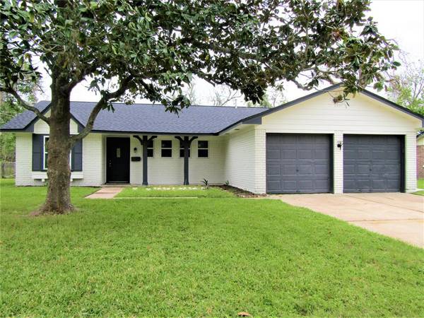 537 SYCAMORE, Lake Jackson, TX 77566