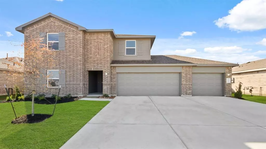 500 Comal TRL, Dayton, TX 77535