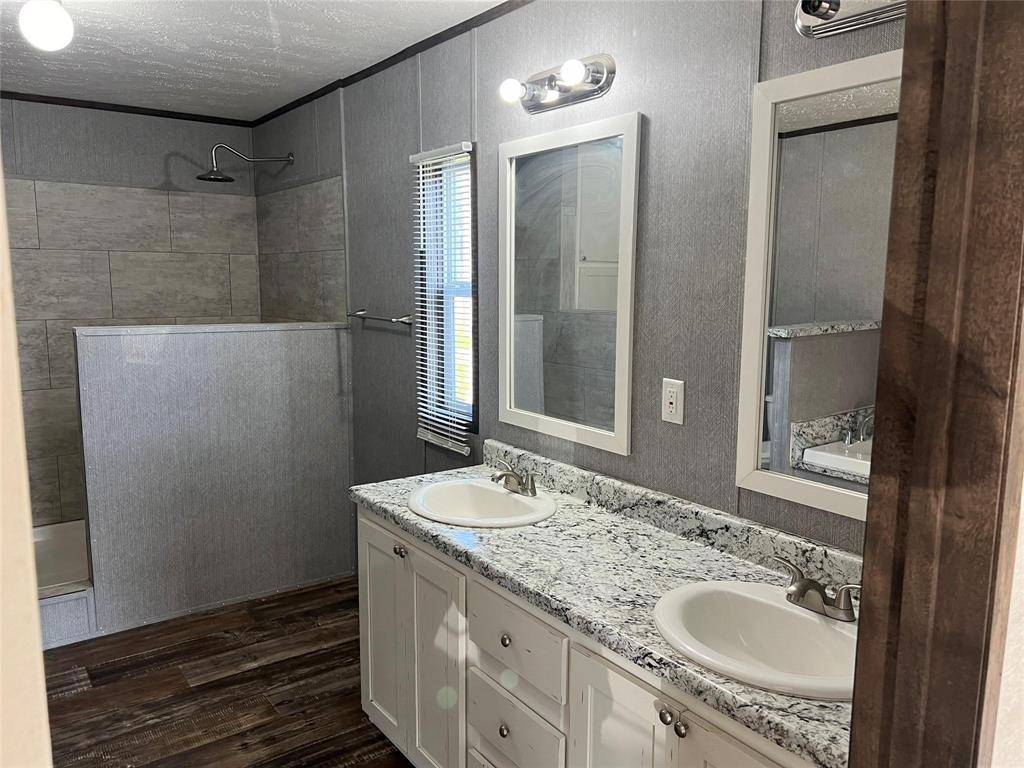 Cleveland, TX 77327,43 County Road 5033