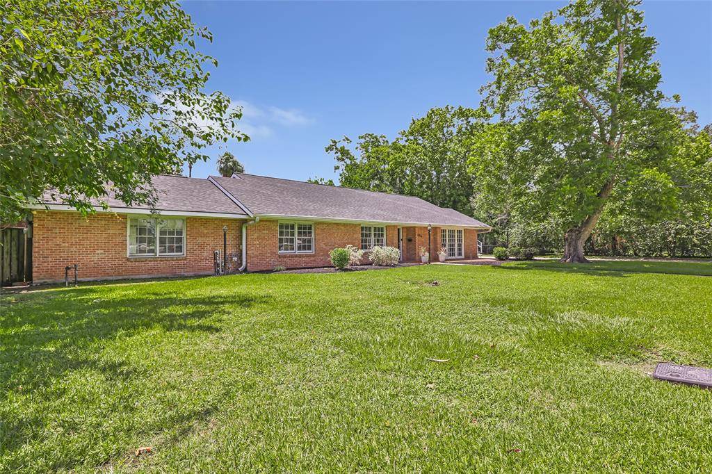 Dayton, TX 77535,606 N Main ST