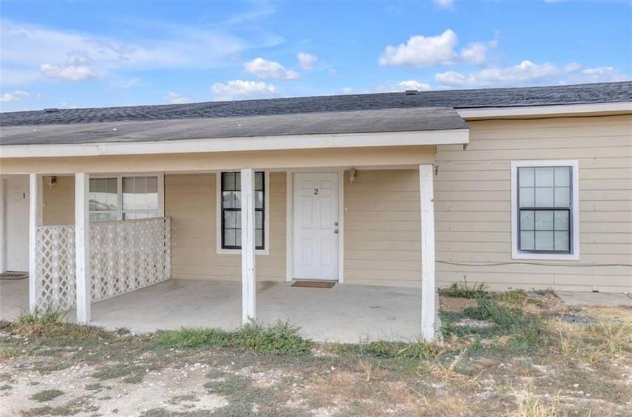 9678 NW I 10 Frontage RD #2, Sealy, TX 77474