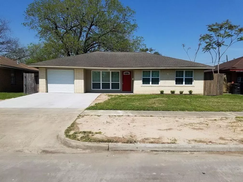 Houston, TX 77034,823 Roper ST