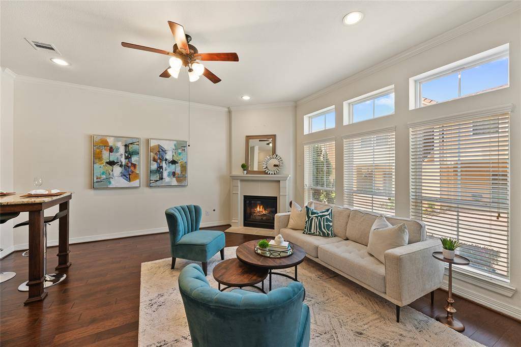 Houston, TX 77058,26 W Oaks DR