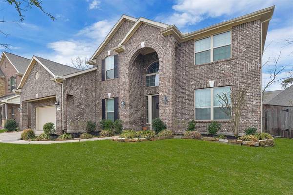 23453 Yaupon Hills DR, New Caney, TX 77357