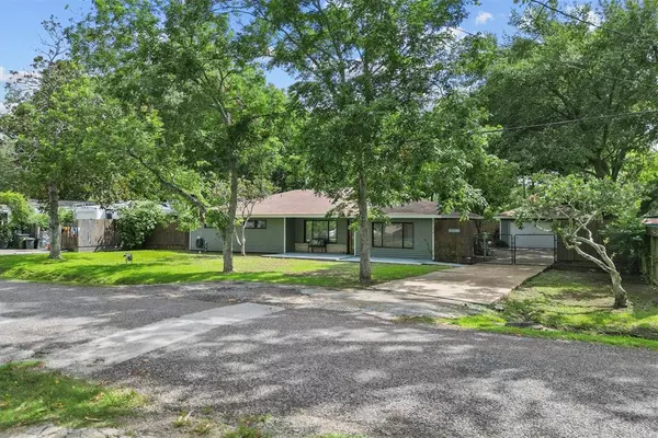 Bacliff, TX 77518,4715 4th ST