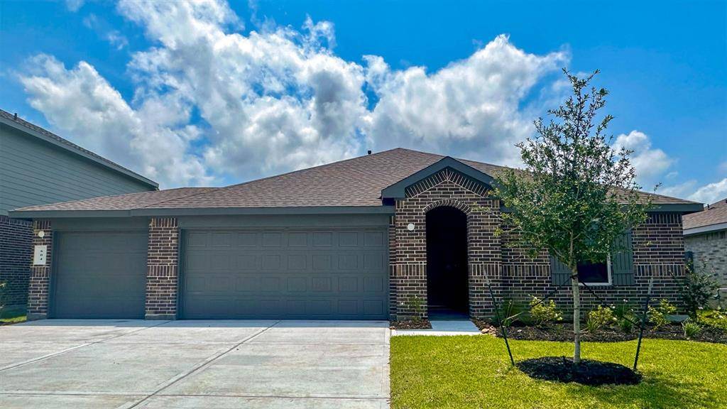 604 San Jacinto TRL, Dayton, TX 77535