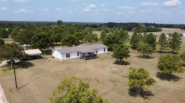 317 Rosenwall RD, Huntsville, TX 77320