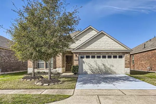 7535 Cypress Pin Oak DR, Cypress, TX 77433