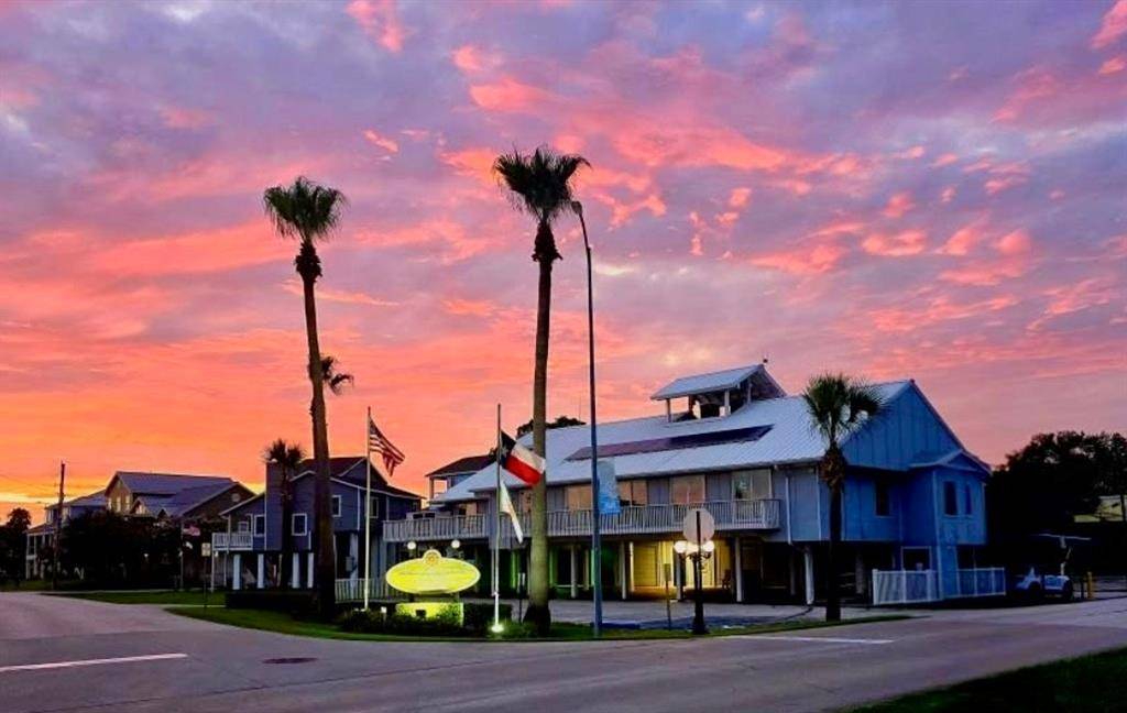 Clear Lake Shores, TX 77565,224 Clear Lake RD