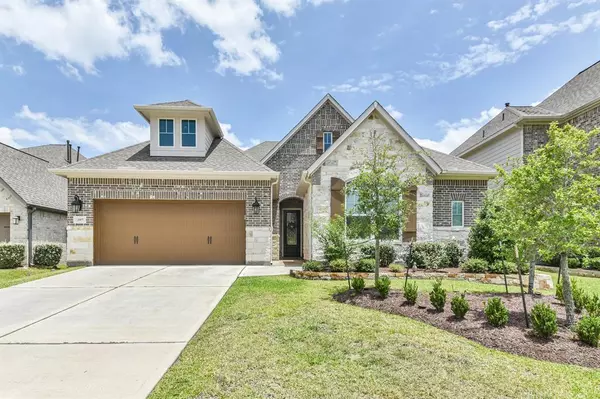 207 Painted Trillium DR, Conroe, TX 77304