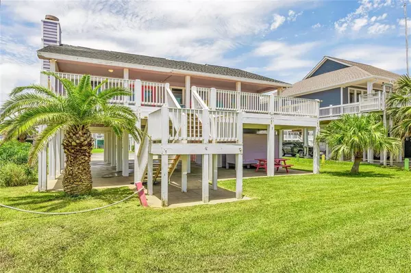 2300 Martinique, Crystal Beach, TX 77650