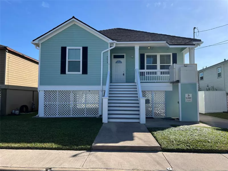 5619 Menard AVE, Galveston, TX 77551