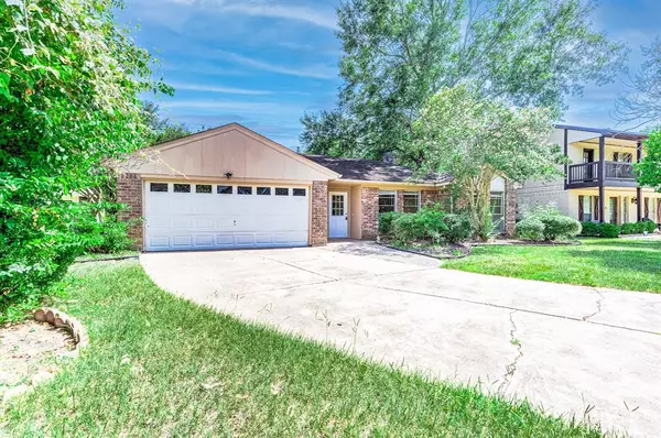 10415 Windriver DR, Houston, TX 77070