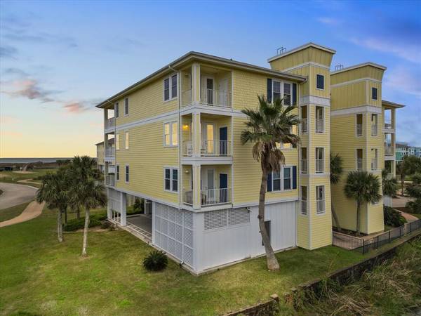 4111 Pointe West DR #201, Galveston, TX 77554