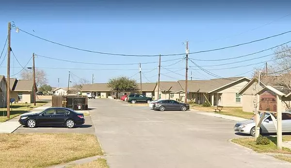 Orange Grove, TX 78372,520 E Orange ST