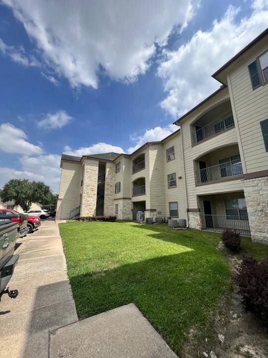 Houston, TX 77040,6620 Gessner RD #196