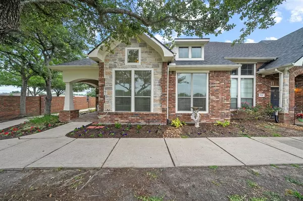 2602 Arbor Hill LN, Pearland, TX 77584