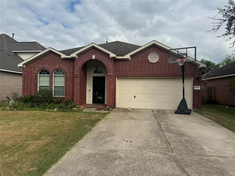 8706 E Highlands XING, Highlands, TX 77562