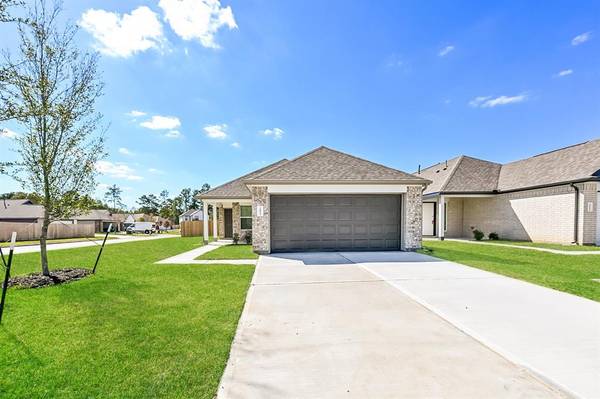 2884 Briggs DR, Conroe, TX 77301