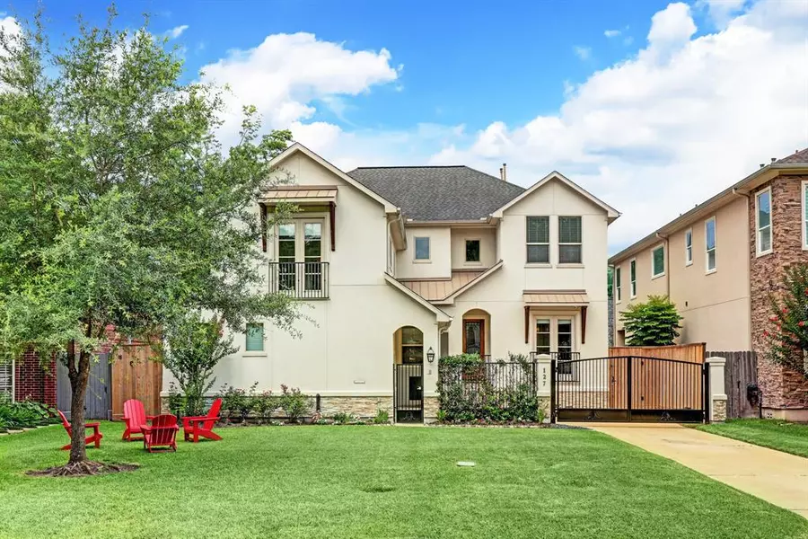 127 Bellaire CT, Bellaire, TX 77401