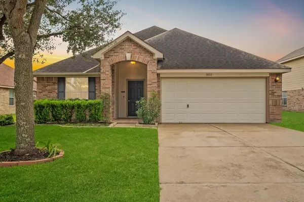 18111 Redoak Manor LN, Cypress, TX 77433