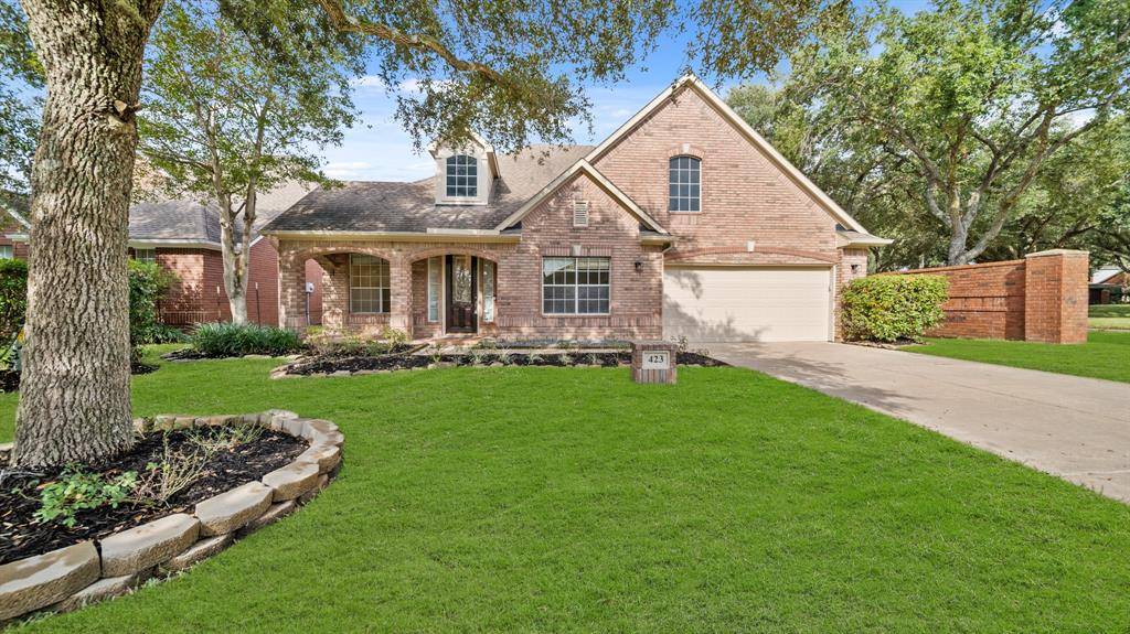 423 Nighthawk CT, Sugar Land, TX 77478